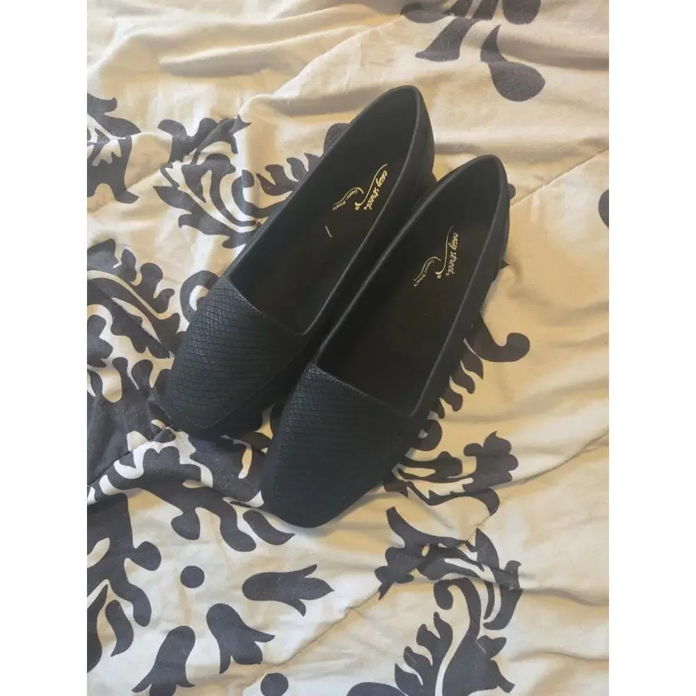 NWT Easy Street Black Snakeskin Texture Comfort Loafers 7 1/2 W - Picture 1 of 5